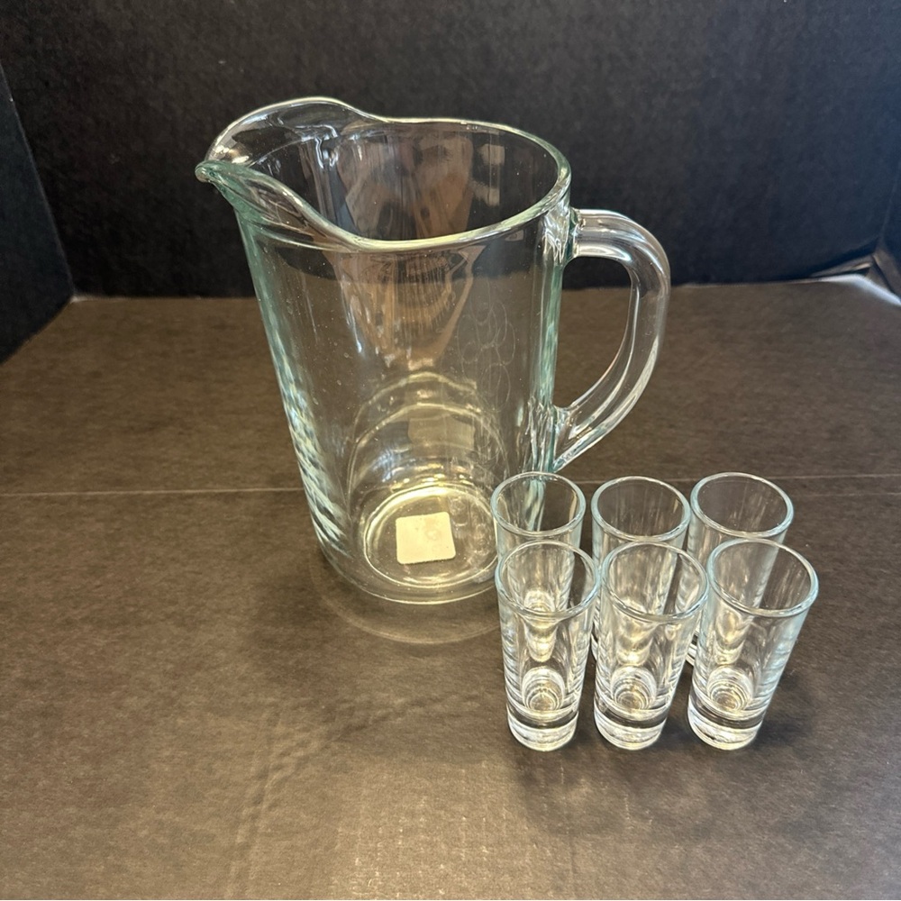 Libbey Clear Glass Pitcher 60oz 8.5” Tall Margarita/Beer/Water W/6 Shot Glasses
